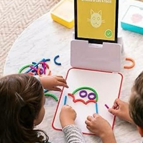 Osmo - Little Genius Starter Kit for Fire Tablet + Early Math Adventure New - Picture 2 of 8